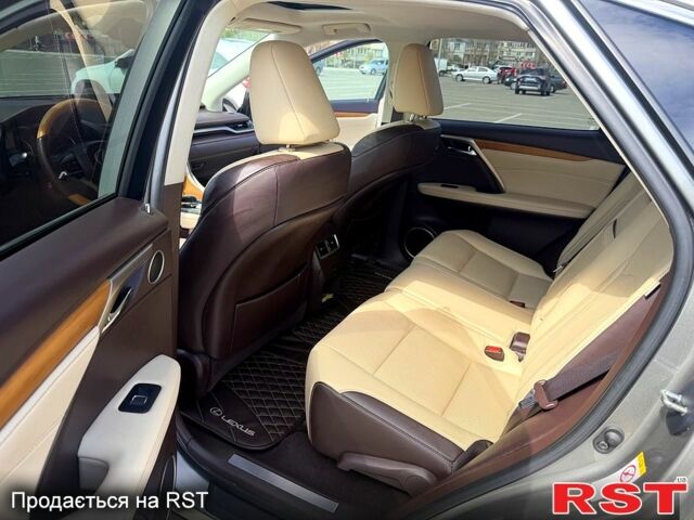 Серый Лексус РХ, объемом двигателя 3.5 л и пробегом 149 тыс. км за 33000 $, фото 11 на Automoto.ua