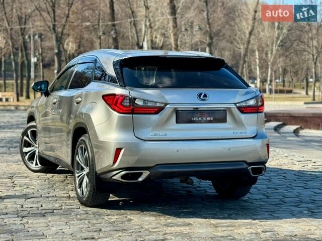 Сірий Лексус РХ, об'ємом двигуна 2 л та пробігом 97 тис. км за 32555 $, фото 86 на Automoto.ua