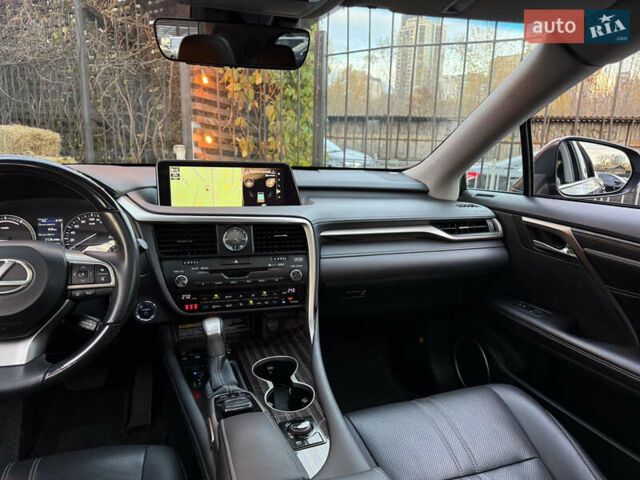 Лексус РХ 2018 в Киеве на Automoto.ua Серый Лексус РХ, объемом двигателя 3.46 л и пробегом 35 тыс. км за 44500 $, фото 15 на Automoto.ua