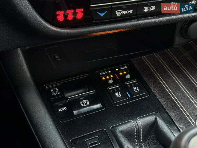 Лексус РХ 2018 в Киеве на Automoto.ua Серый Лексус РХ, объемом двигателя 3.46 л и пробегом 35 тыс. км за 44500 $, фото 21 на Automoto.ua