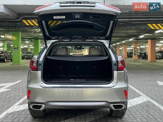 Серый Лексус РХ, объемом двигателя 3.46 л и пробегом 120 тыс. км за 36990 $, фото 9 на Automoto.ua