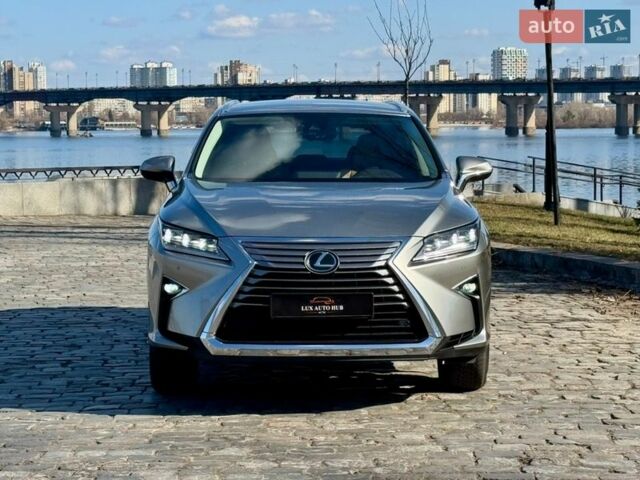 Сірий Лексус РХ, об'ємом двигуна 2 л та пробігом 97 тис. км за 32555 $, фото 1 на Automoto.ua