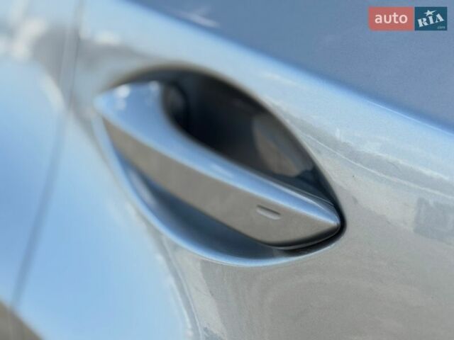 Сірий Лексус РХ, об'ємом двигуна 2 л та пробігом 97 тис. км за 32555 $, фото 110 на Automoto.ua