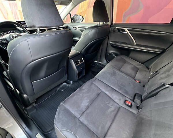 Сірий Лексус РХ, об'ємом двигуна 2 л та пробігом 133 тис. км за 27300 $, фото 28 на Automoto.ua