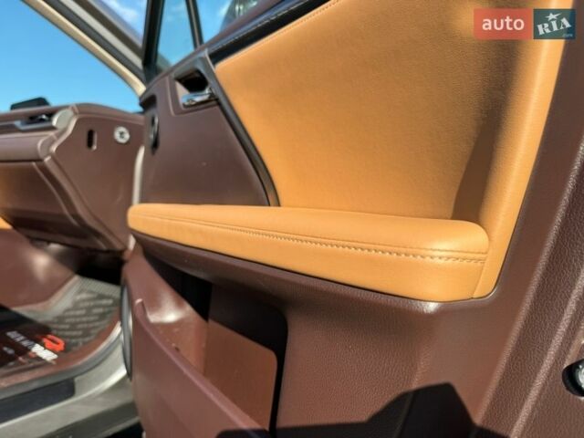 Сірий Лексус РХ, об'ємом двигуна 2 л та пробігом 97 тис. км за 32555 $, фото 50 на Automoto.ua