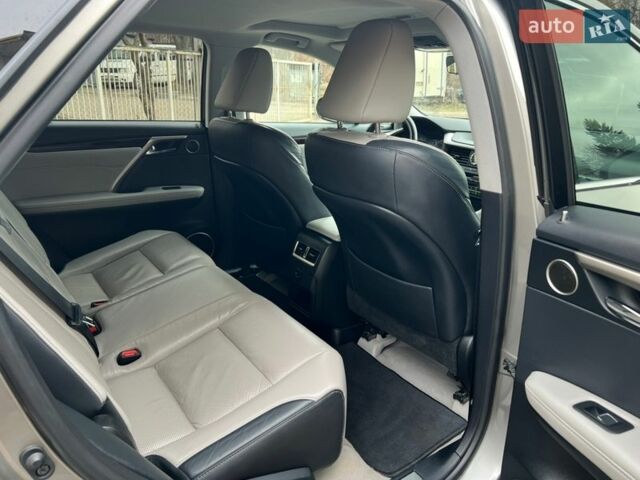 Серый Лексус РХ, объемом двигателя 3.46 л и пробегом 110 тыс. км за 39500 $, фото 55 на Automoto.ua