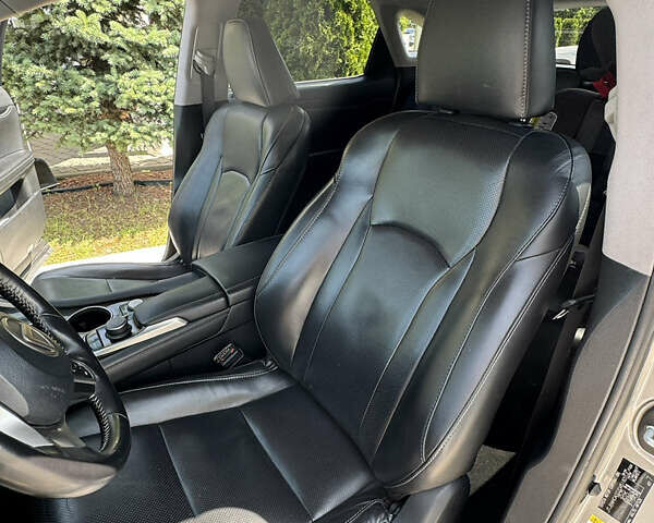 Сірий Лексус РХ, об'ємом двигуна 2 л та пробігом 86 тис. км за 38000 $, фото 7 на Automoto.ua