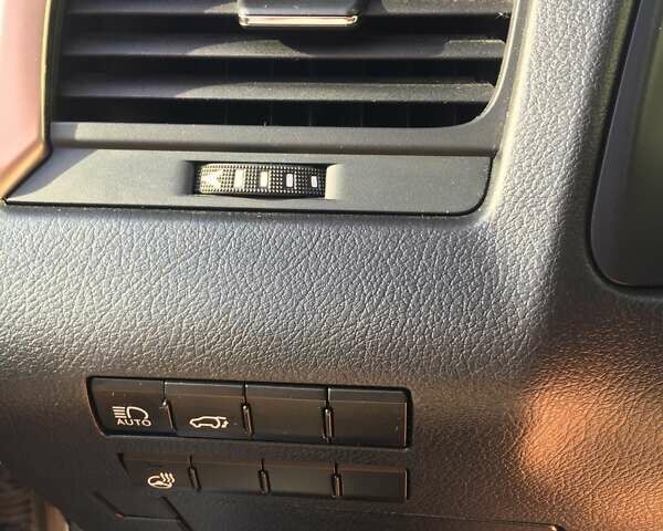 Серый Лексус РХ, объемом двигателя 3.5 л и пробегом 117 тыс. км за 38000 $, фото 28 на Automoto.ua