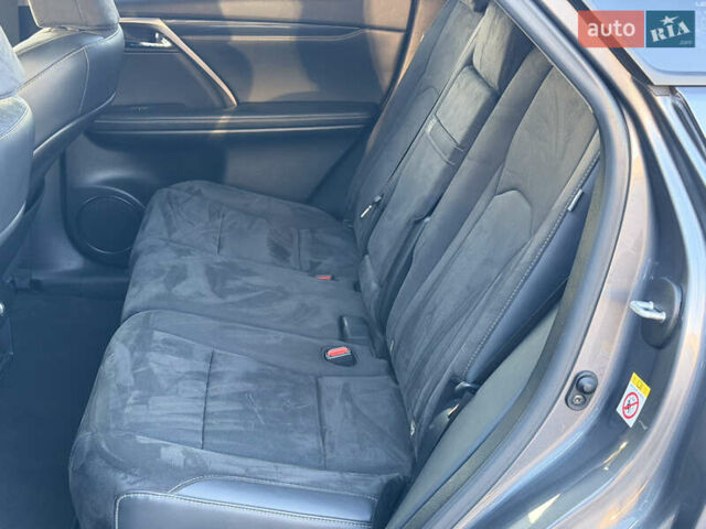 Серый Лексус РХ, объемом двигателя 2 л и пробегом 149 тыс. км за 30000 $, фото 12 на Automoto.ua