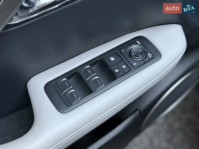 Сірий Лексус РХ, об'ємом двигуна 3.46 л та пробігом 123 тис. км за 33900 $, фото 34 на Automoto.ua