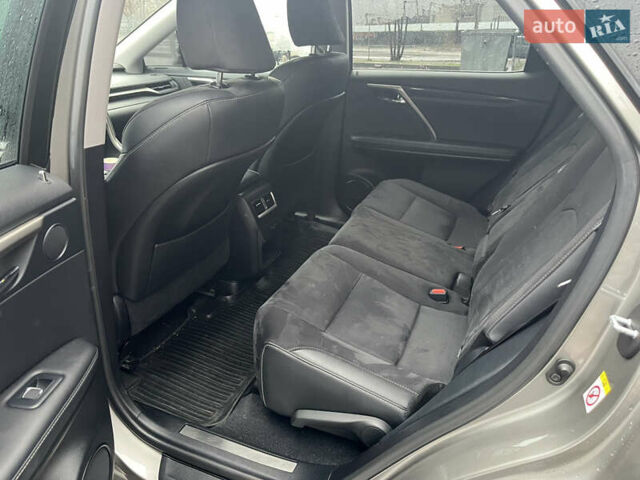 Серый Лексус РХ, объемом двигателя 2 л и пробегом 105 тыс. км за 33000 $, фото 15 на Automoto.ua