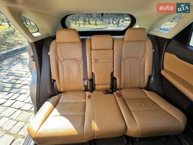Сірий Лексус РХ, об'ємом двигуна 2 л та пробігом 97 тис. км за 32555 $, фото 56 на Automoto.ua