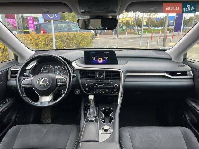 Лексус РХ 2018 в Киеве на Automoto.ua Серый Лексус РХ, объемом двигателя 2 л и пробегом 146 тыс. км за 32990 $, фото 33 на Automoto.ua