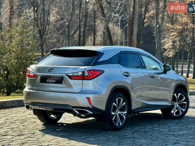 Сірий Лексус РХ, об'ємом двигуна 2 л та пробігом 97 тис. км за 32555 $, фото 13 на Automoto.ua