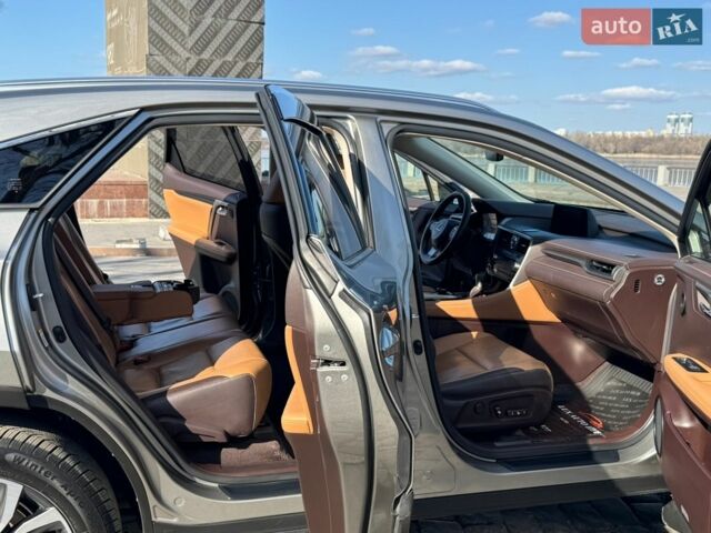 Сірий Лексус РХ, об'ємом двигуна 2 л та пробігом 97 тис. км за 32333 $, фото 116 на Automoto.ua