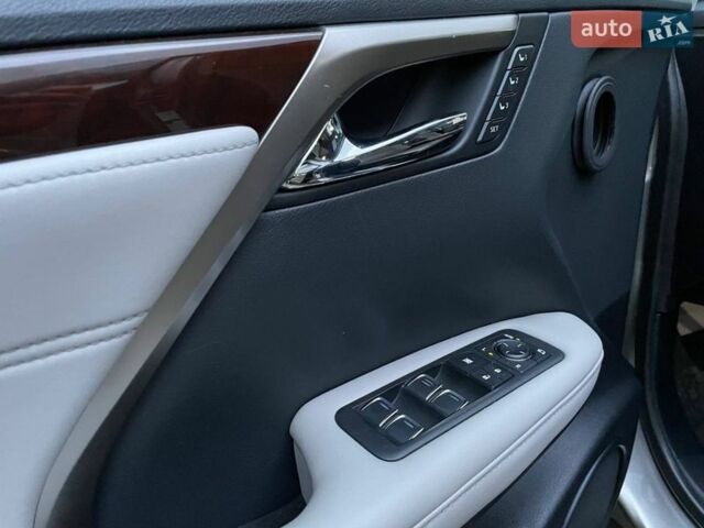 Серый Лексус РХ, объемом двигателя 3.46 л и пробегом 120 тыс. км за 36990 $, фото 17 на Automoto.ua