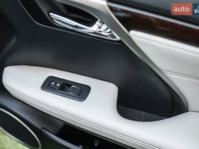 Лексус РХ 2018 в Одессе на Automoto.ua Серый Лексус РХ, объемом двигателя 3.46 л и пробегом 94 тыс. км за 35900 $, фото 21 на Automoto.ua