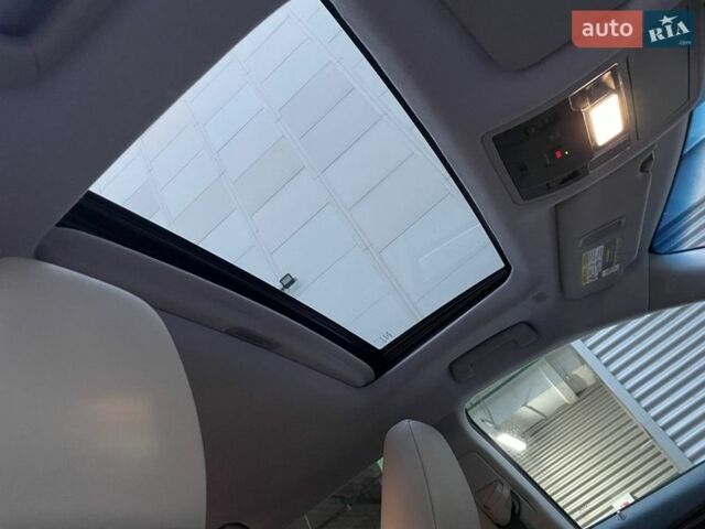 Серый Лексус РХ, объемом двигателя 3.46 л и пробегом 120 тыс. км за 36990 $, фото 15 на Automoto.ua