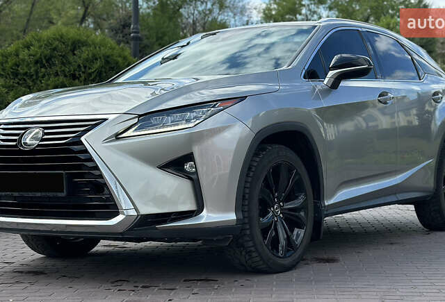 Сірий Лексус РХ, об'ємом двигуна 2 л та пробігом 133 тис. км за 27300 $, фото 4 на Automoto.ua