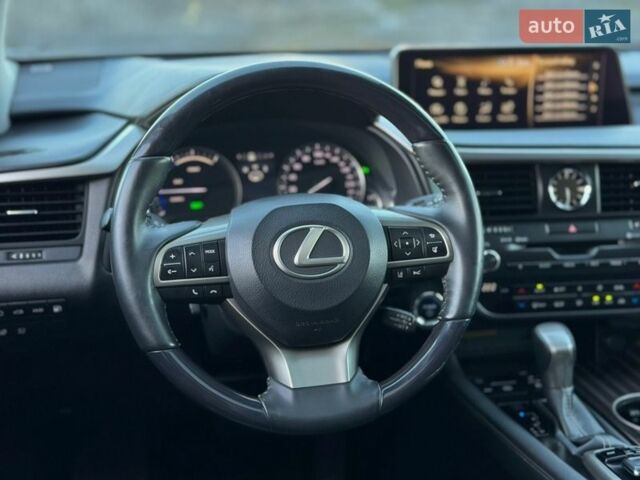 Серый Лексус РХ, объемом двигателя 3.46 л и пробегом 35 тыс. км за 39900 $, фото 18 на Automoto.ua