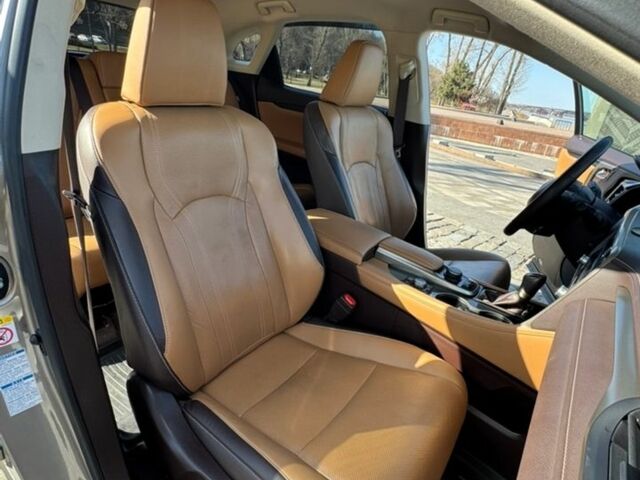 Сірий Лексус РХ, об'ємом двигуна 2 л та пробігом 97 тис. км за 32333 $, фото 48 на Automoto.ua