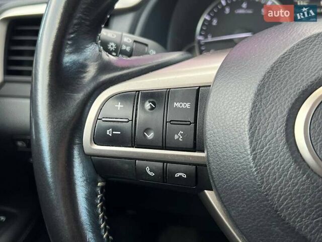 Лексус РХ 2018 в Киеве на Automoto.ua Серый Лексус РХ, объемом двигателя 2 л и пробегом 146 тыс. км за 32990 $, фото 18 на Automoto.ua