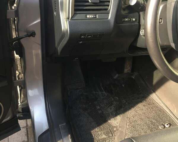 Серый Лексус РХ, объемом двигателя 3.5 л и пробегом 117 тыс. км за 38000 $, фото 7 на Automoto.ua