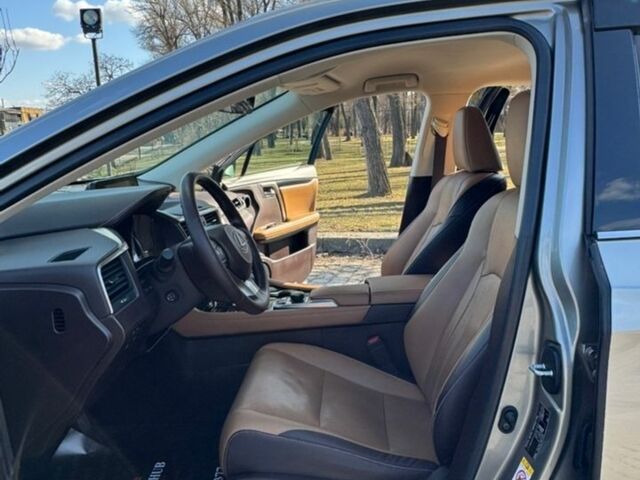 Сірий Лексус РХ, об'ємом двигуна 2 л та пробігом 97 тис. км за 32333 $, фото 20 на Automoto.ua