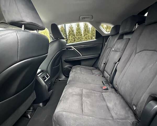 Серый Лексус РХ, объемом двигателя 2 л и пробегом 146 тыс. км за 28500 $, фото 9 на Automoto.ua