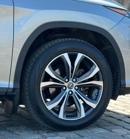 Сірий Лексус РХ, об'ємом двигуна 2 л та пробігом 97 тис. км за 32555 $, фото 109 на Automoto.ua