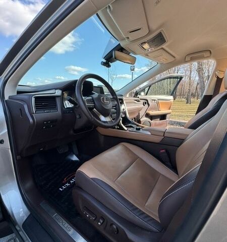 Сірий Лексус РХ, об'ємом двигуна 2 л та пробігом 97 тис. км за 32555 $, фото 44 на Automoto.ua