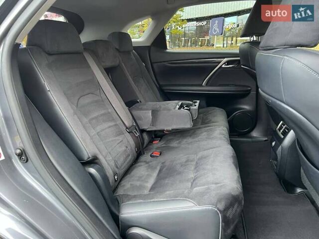 Лексус РХ 2018 в Киеве на Automoto.ua Серый Лексус РХ, объемом двигателя 2 л и пробегом 146 тыс. км за 32990 $, фото 12 на Automoto.ua