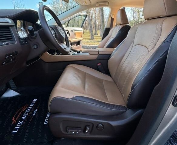 Сірий Лексус РХ, об'ємом двигуна 2 л та пробігом 97 тис. км за 32555 $, фото 28 на Automoto.ua