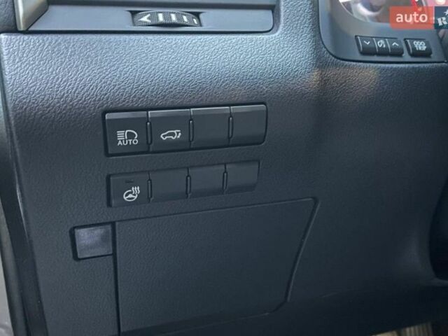 Серый Лексус РХ, объемом двигателя 3.46 л и пробегом 120 тыс. км за 36990 $, фото 18 на Automoto.ua