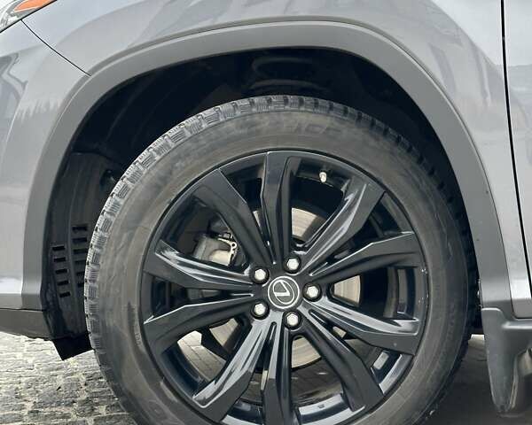 Серый Лексус РХ, объемом двигателя 2 л и пробегом 146 тыс. км за 28500 $, фото 11 на Automoto.ua