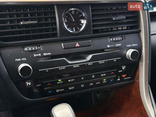 Сірий Лексус РХ, об'ємом двигуна 3.46 л та пробігом 220 тис. км за 31500 $, фото 27 на Automoto.ua
