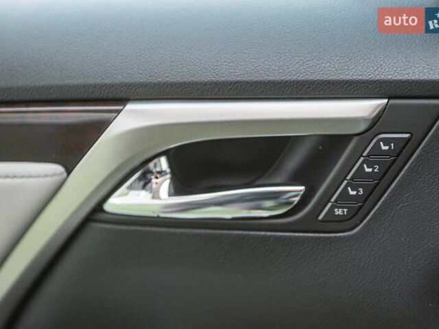 Лексус РХ 2018 в Одессе на Automoto.ua Серый Лексус РХ, объемом двигателя 3.46 л и пробегом 94 тыс. км за 35900 $, фото 30 на Automoto.ua