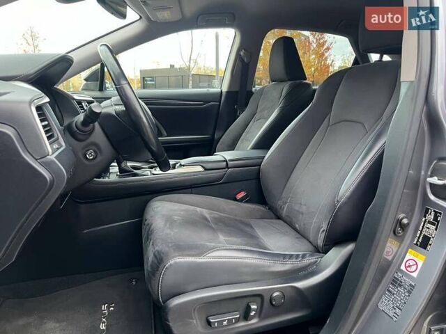 Лексус РХ 2018 в Киеве на Automoto.ua Серый Лексус РХ, объемом двигателя 2 л и пробегом 146 тыс. км за 32990 $, фото 10 на Automoto.ua