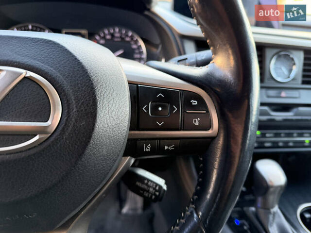 Серый Лексус РХ, объемом двигателя 2 л и пробегом 149 тыс. км за 30000 $, фото 10 на Automoto.ua