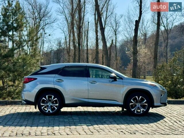 Сірий Лексус РХ, об'ємом двигуна 2 л та пробігом 97 тис. км за 32333 $, фото 2 на Automoto.ua