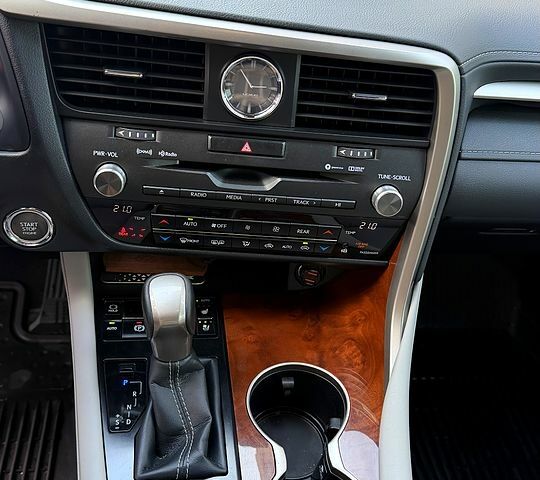 Сірий Лексус РХ, об'ємом двигуна 3.5 л та пробігом 0 тис. км за 34000 $, фото 8 на Automoto.ua