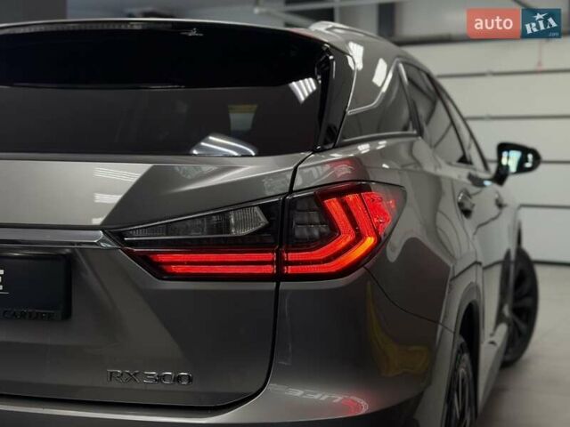 Лексус РХ 2019 у Тернополі на Automoto.ua Сірий Лексус РХ, об'ємом двигуна 2 л та пробігом 61 тис. км за 39900 $, фото 12 на Automoto.ua