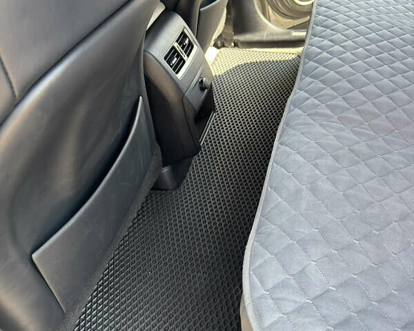 Серый Лексус РХ, объемом двигателя 3.46 л и пробегом 47 тыс. км за 44000 $, фото 23 на Automoto.ua