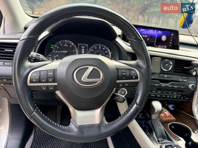 Серый Лексус РХ, объемом двигателя 3.5 л и пробегом 61 тыс. км за 41300 $, фото 16 на Automoto.ua