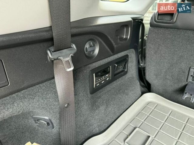 Серый Лексус РХ, объемом двигателя 3.46 л и пробегом 81 тыс. км за 39990 $, фото 7 на Automoto.ua