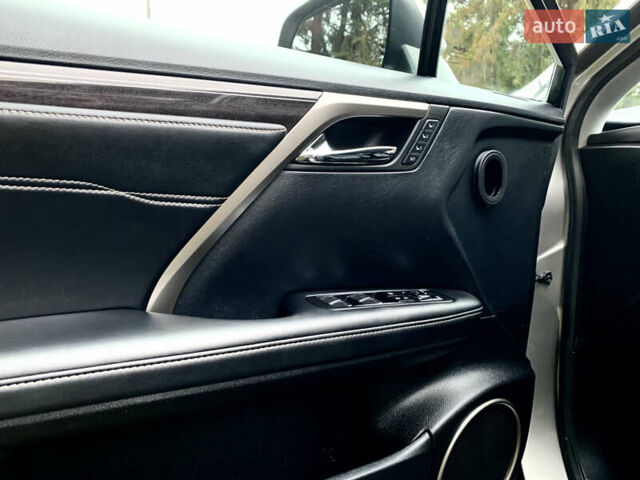 Лексус РХ 2019 у Рівному на Automoto.ua Сірий Лексус РХ, об'ємом двигуна 3.46 л та пробігом 62 тис. км за 38500 $, фото 28 на Automoto.ua