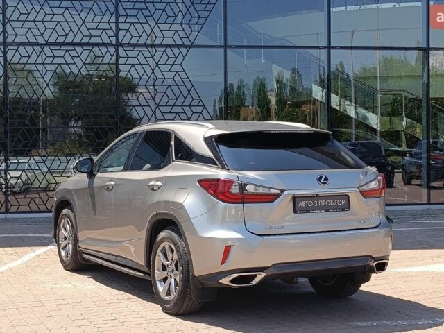 Сірий Лексус РХ, об'ємом двигуна 2 л та пробігом 104 тис. км за 32035 $, фото 1 на Automoto.ua