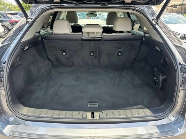 Серый Лексус РХ, объемом двигателя 3.5 л и пробегом 46 тыс. км за 15100 $, фото 12 на Automoto.ua