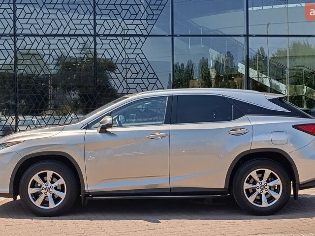 Сірий Лексус РХ, об'ємом двигуна 2 л та пробігом 104 тис. км за 32035 $, фото 2 на Automoto.ua