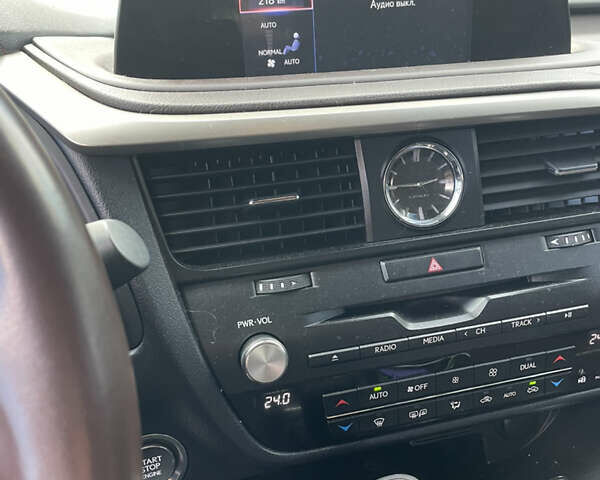 Лексус РХ 2019 в Одессе на Automoto.ua Серый Лексус РХ, объемом двигателя 2 л и пробегом 129 тыс. км за 45500 $, фото 8 на Automoto.ua